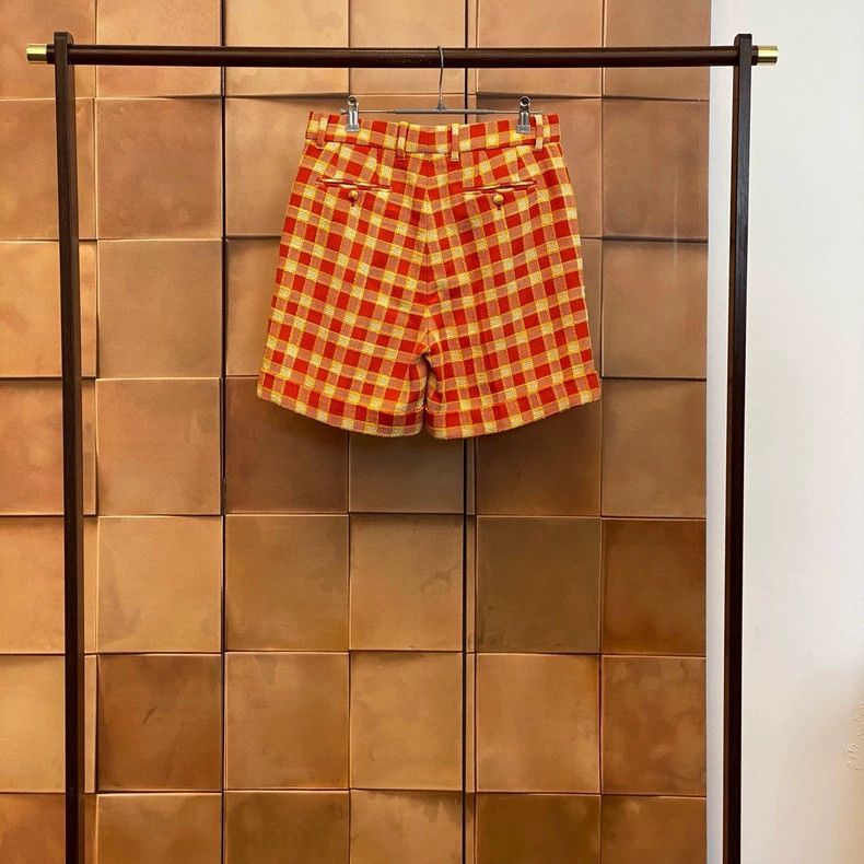 Gucci Gucci Orange-yellow plaid wool shorts 2504-Nextarrow Size 27" / US 4 / IT 40 - 2 Thumbnail
