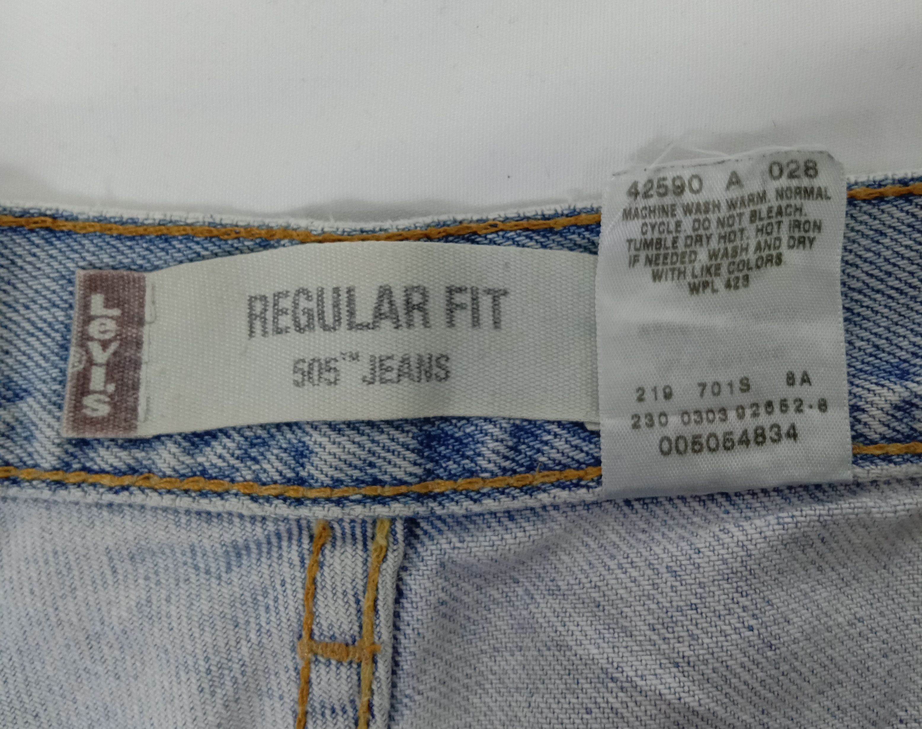 Levi's Vintage Levi's 505 Ripped Jeans Light Wash Distressed Denim Size US 34 / EU 50 - 12 Thumbnail