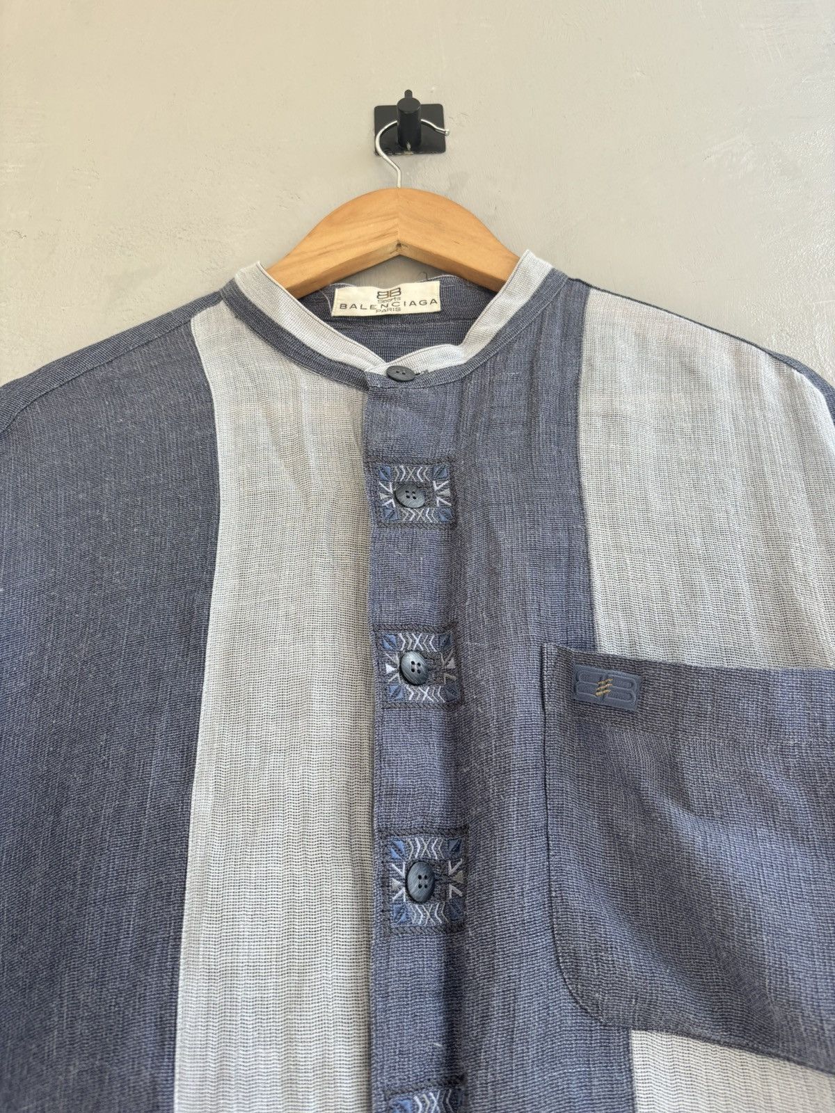 Balenciaga Balenciaga Paris vintage cotton button up short sleeve shirt Size US L / EU 52-54 / 3 - 3 Thumbnail