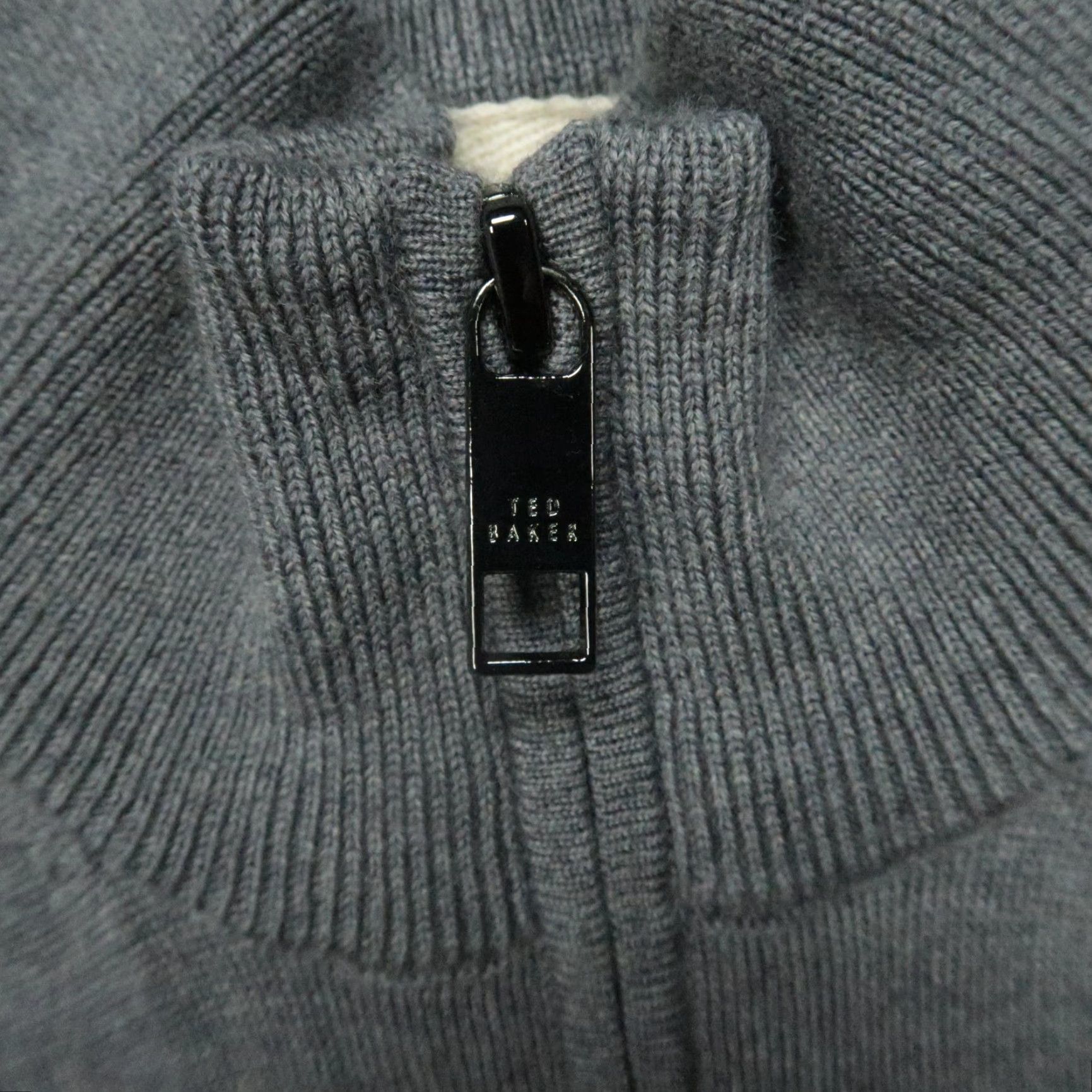 Ted Baker Ted Baker Sweater Mens Large Gray Wool Quarter Zip Pullover Jumper Size US L / EU 52-54 / 3 - 3 Thumbnail