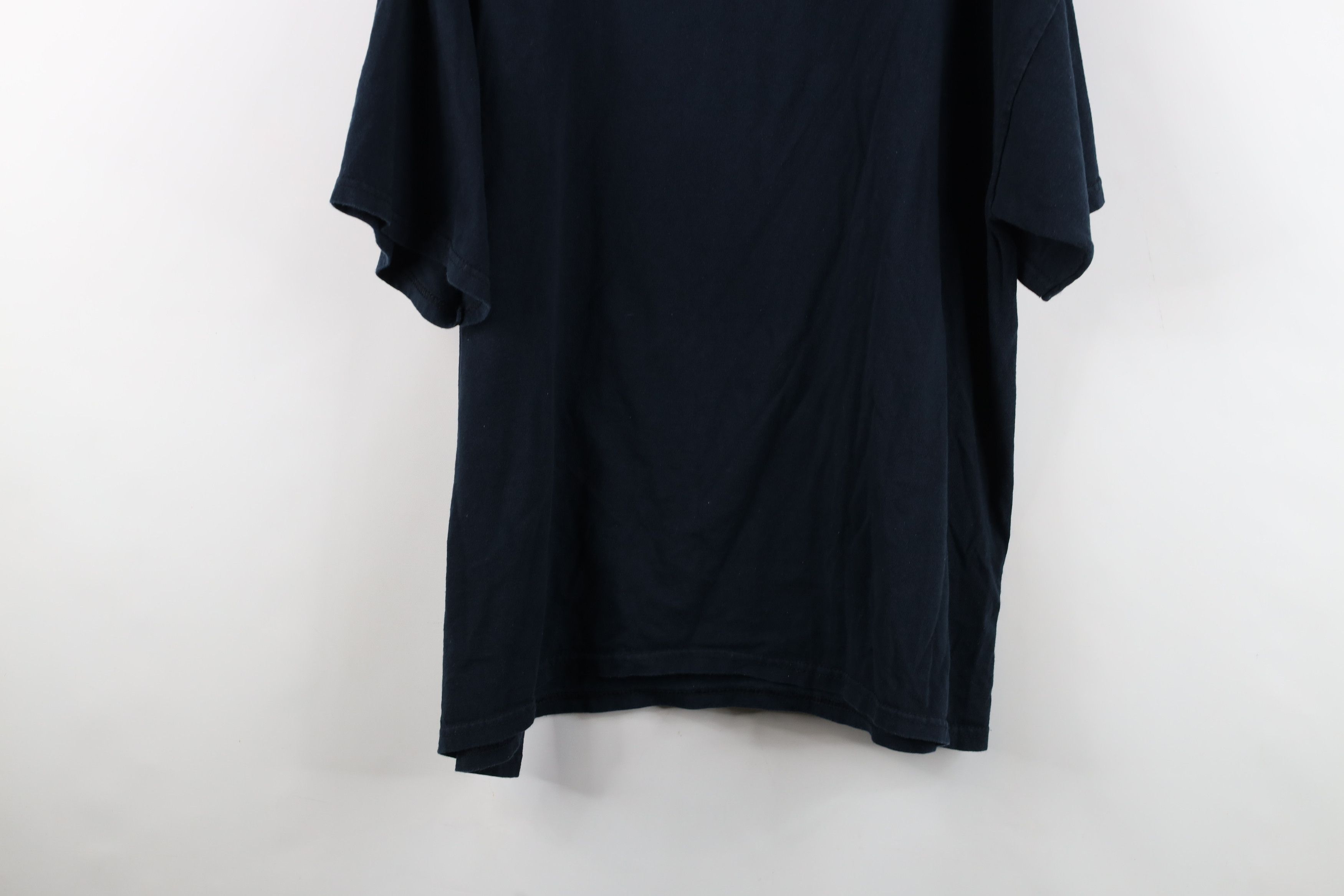 Vintage Vintage Y2K Spell Welcome To Graceland Elvis Presley T-Shirt Size US XXL / EU 58 / 5 - 15 Thumbnail