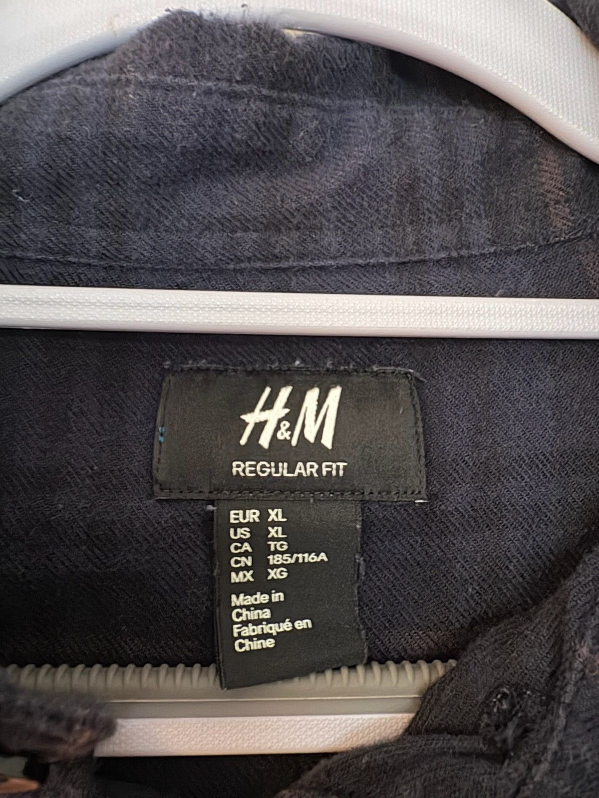 H&M H&M Black & Dark Navy Plaid Flannel Button-Up Shirt Size US XL / EU 56 / 4 - 4 Thumbnail