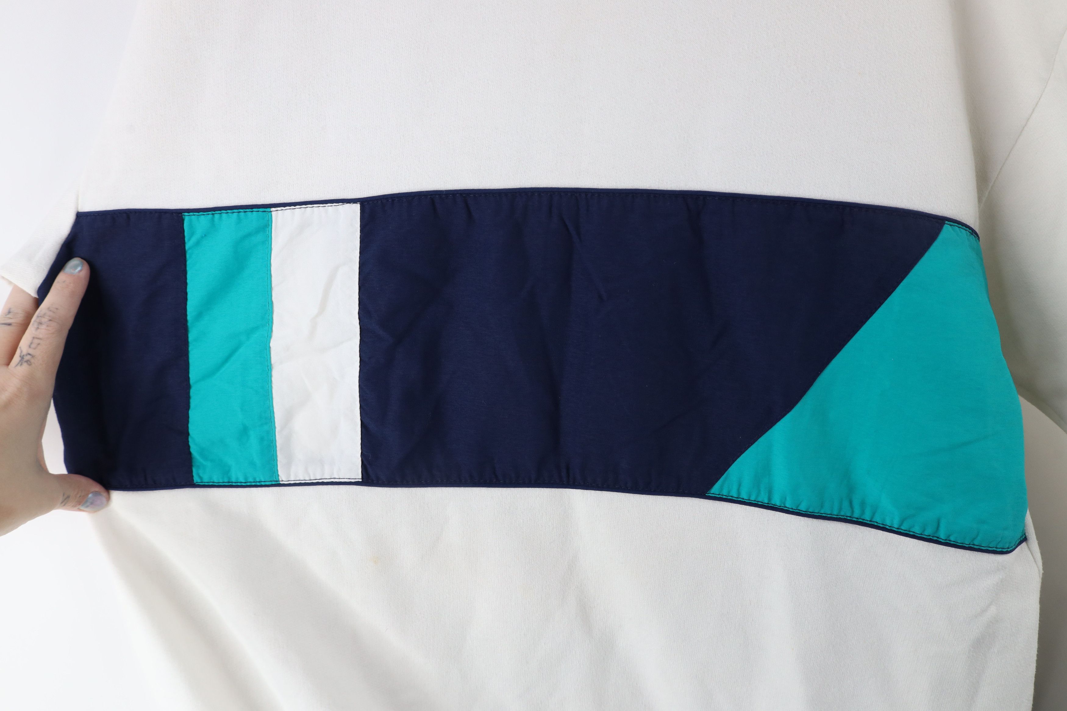 Vintage Vintage 90s Streetwear Block Crewneck Sweatshirt USA Size US L / EU 52-54 / 3 - 5 Thumbnail