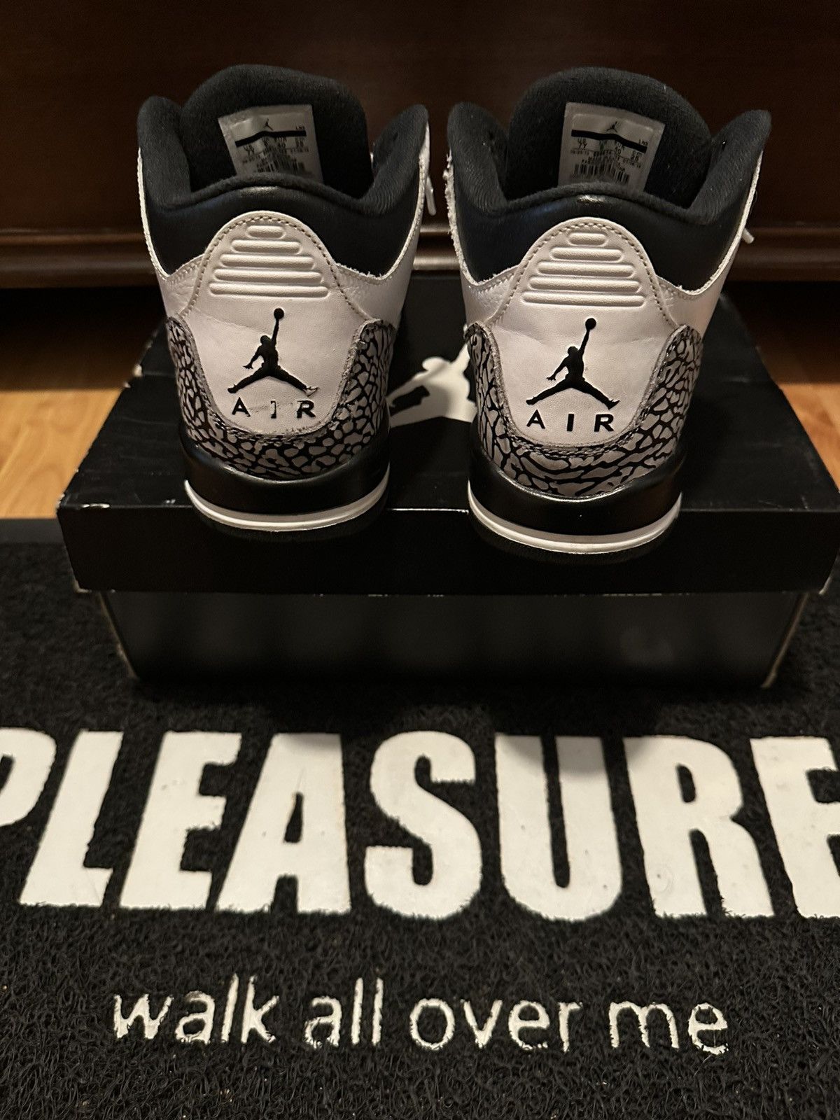 SIZE 7 - Air Jordan Retro 3 Infrared