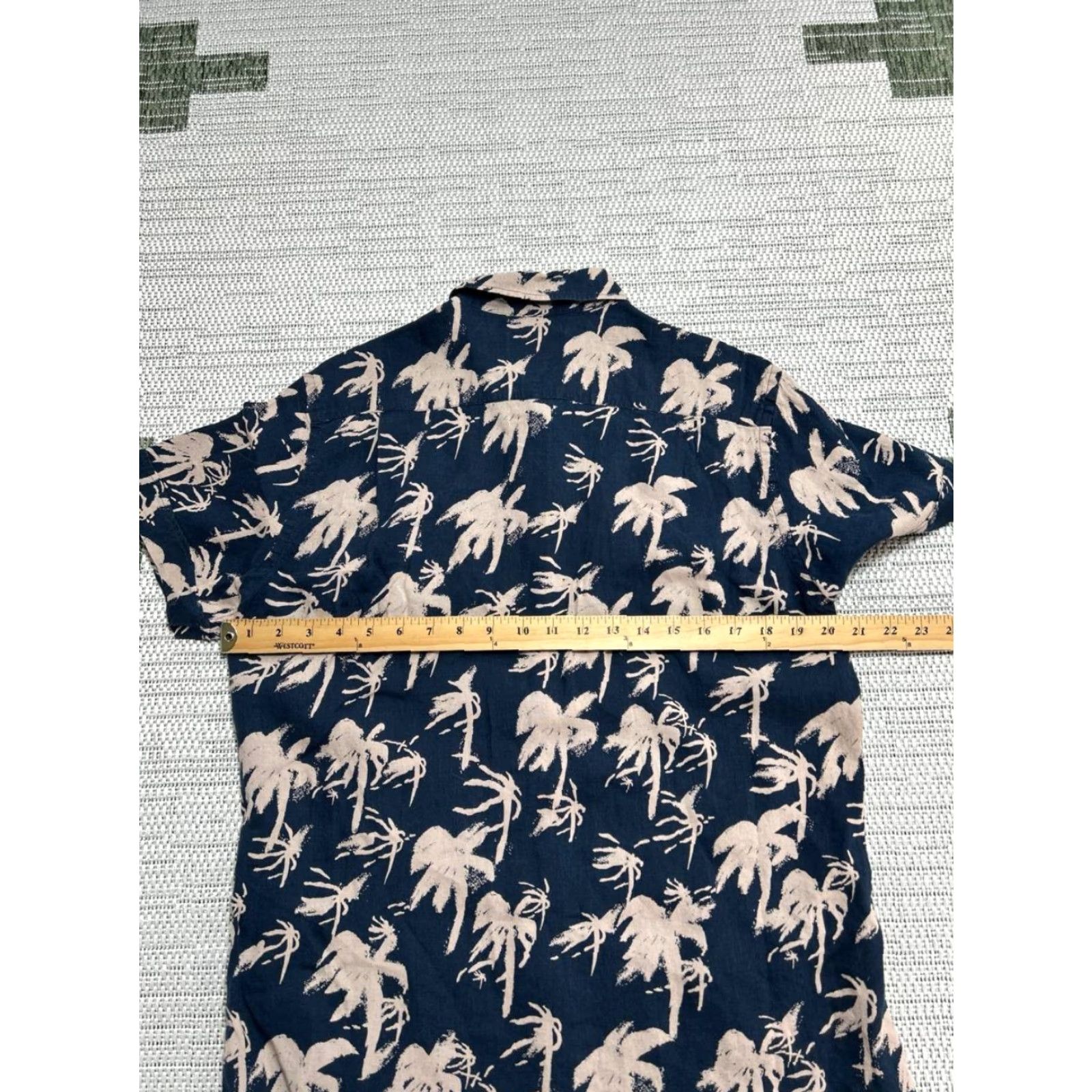 Rodd & Gunn Rodd & Gunn Haskell Point Shirt Men Medium Blue Sports Print Palm Print Button-Up Casual Shirt Size US M / EU 48-50 / 2 - 7 Thumbnail