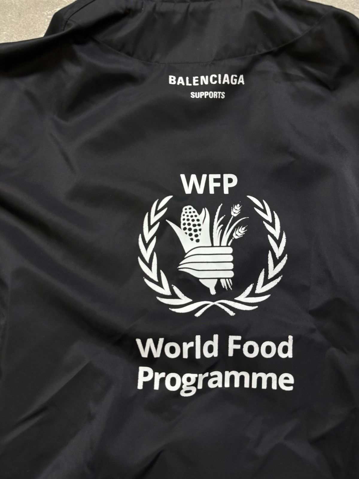 Balenciaga Balenciaga World Food Programme Windbreaker Jacket Size US M / EU 48-50 / 2 - 7 Thumbnail