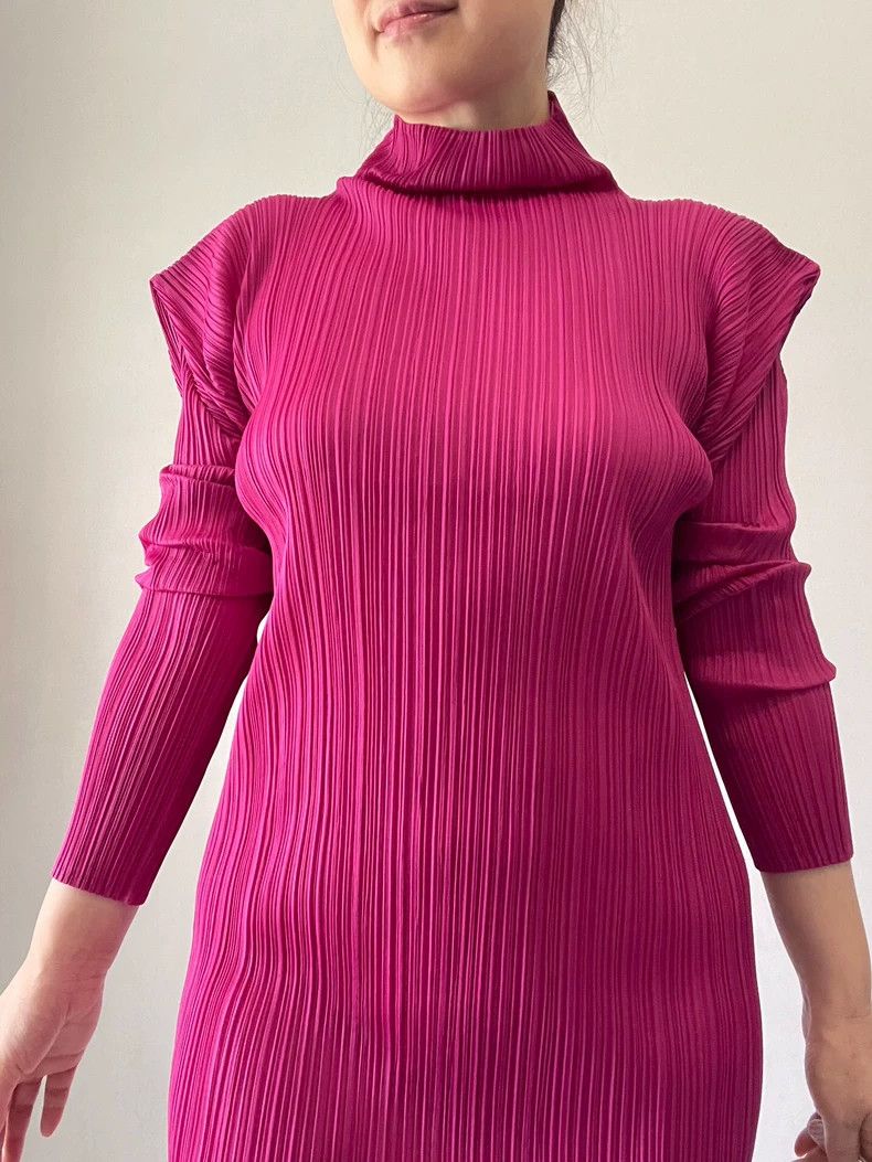 Issey Miyake Issey Miyake size:4 A rose-red long-sleeved dress with rig Size XS / US 0-2 / IT 36-38 - 3 Thumbnail