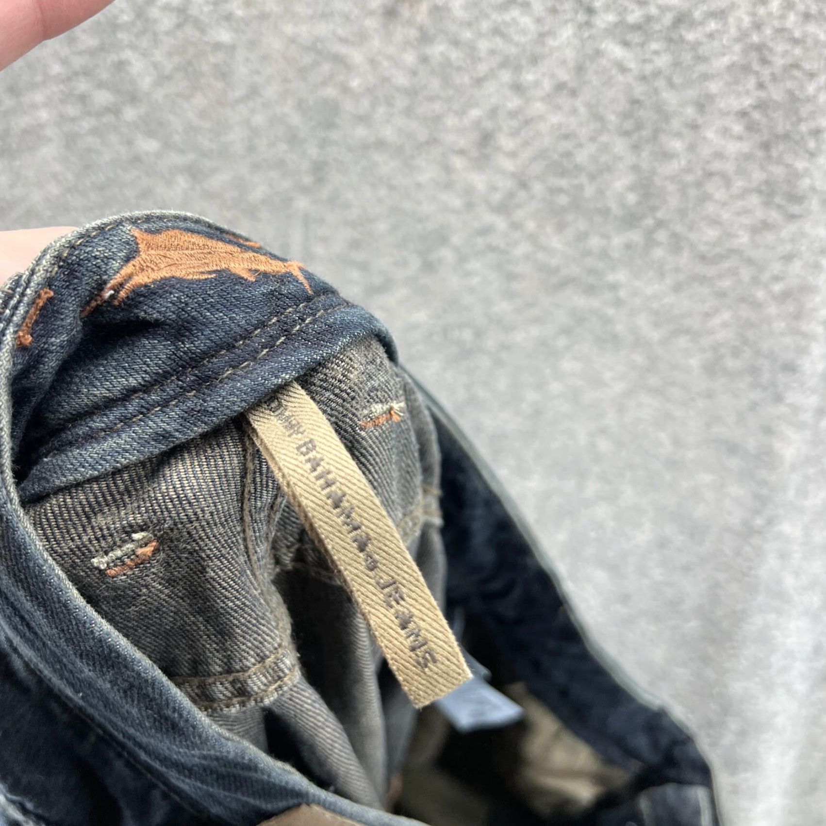 Tommy Bahama VINTAGE Tommy Bahama Jeans Men 38/32 Blue Denim Cotton Straight Regular 32in Inseam Blue Jeans Mens Vintage Straight Jeans 38 x 32 Size US 38 / EU 54 - 3 Thumbnail