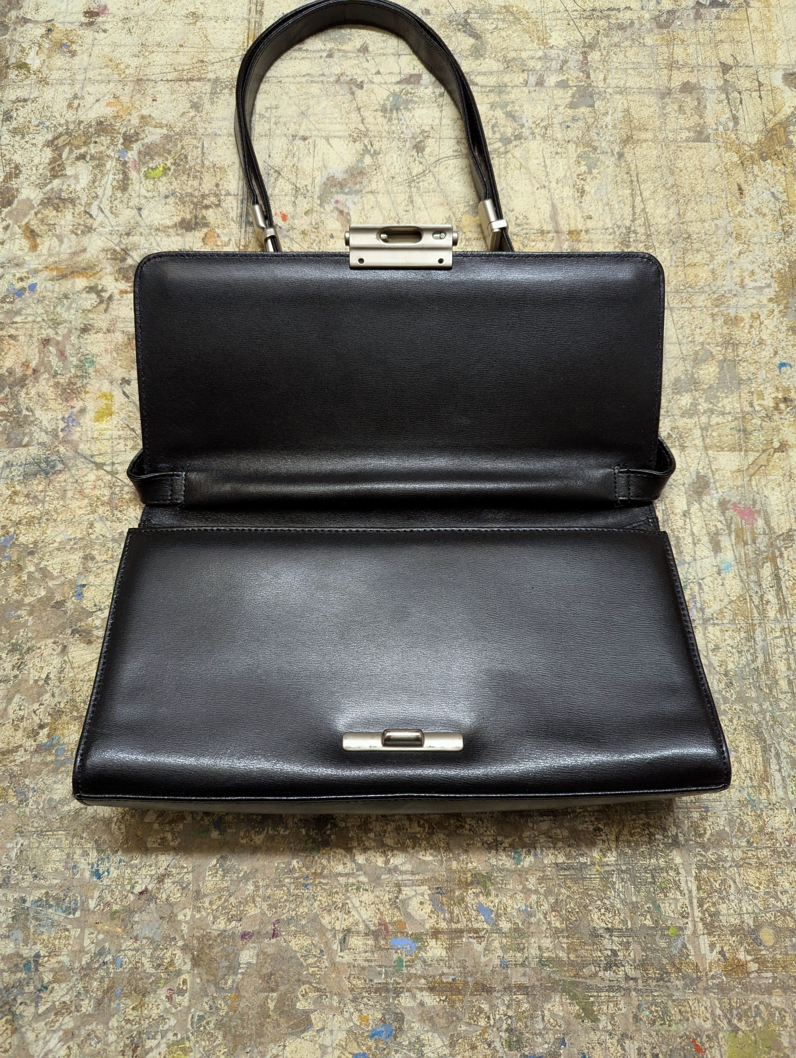 Mandarina Duck Rare! 00s Mandarina Duck Iconic Crossbody Leather Bag Size ONE SIZE - 3 Thumbnail