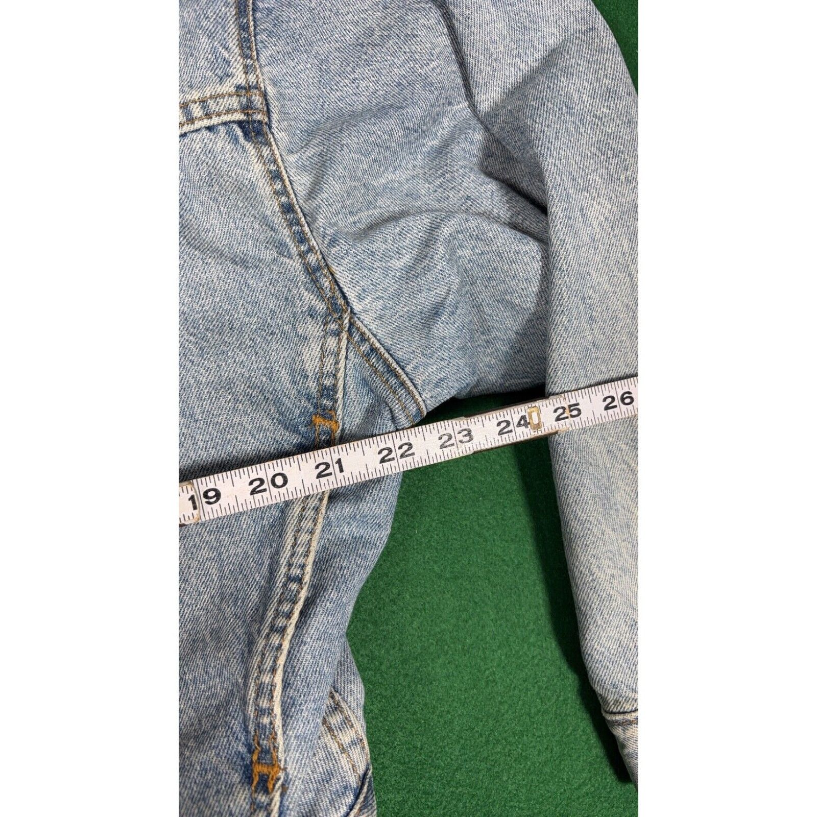 Levi's Vintage 90s Levi's Light Wash Denim Made In USA Trucker M Size US M / EU 48-50 / 2 - 5 Thumbnail