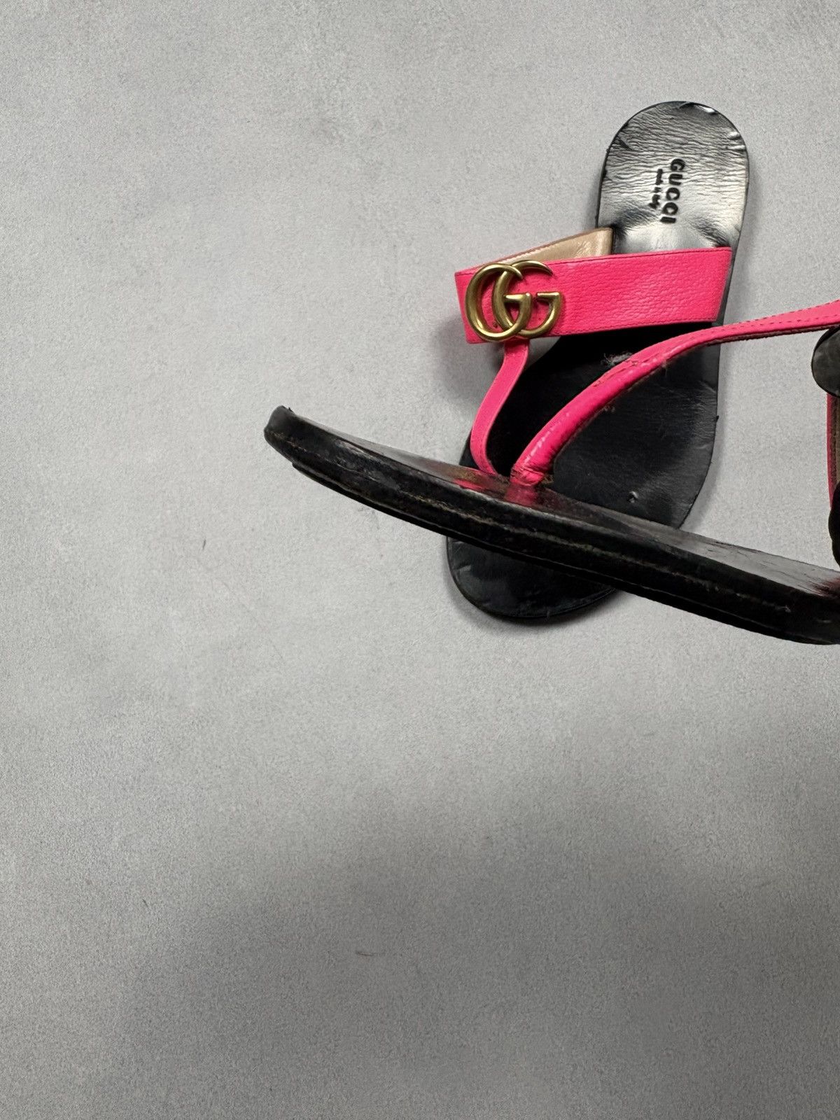 Gucci Gucci GG Marmont Thong Double G Leather Sandals Pink 36 Size US 6 / IT 36 - 11 Thumbnail
