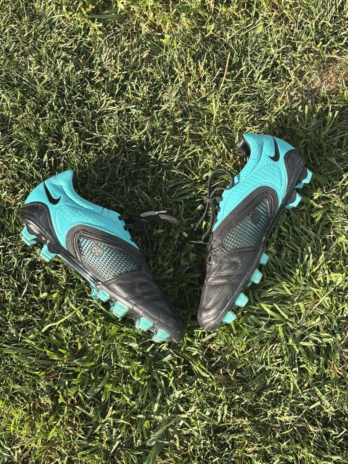 Nike 2010 NIKE CTR360 MAESTRI I FG US 8,5 SOCCER BOOTS Size US 8.5 / EU 41-42 - 3 Thumbnail