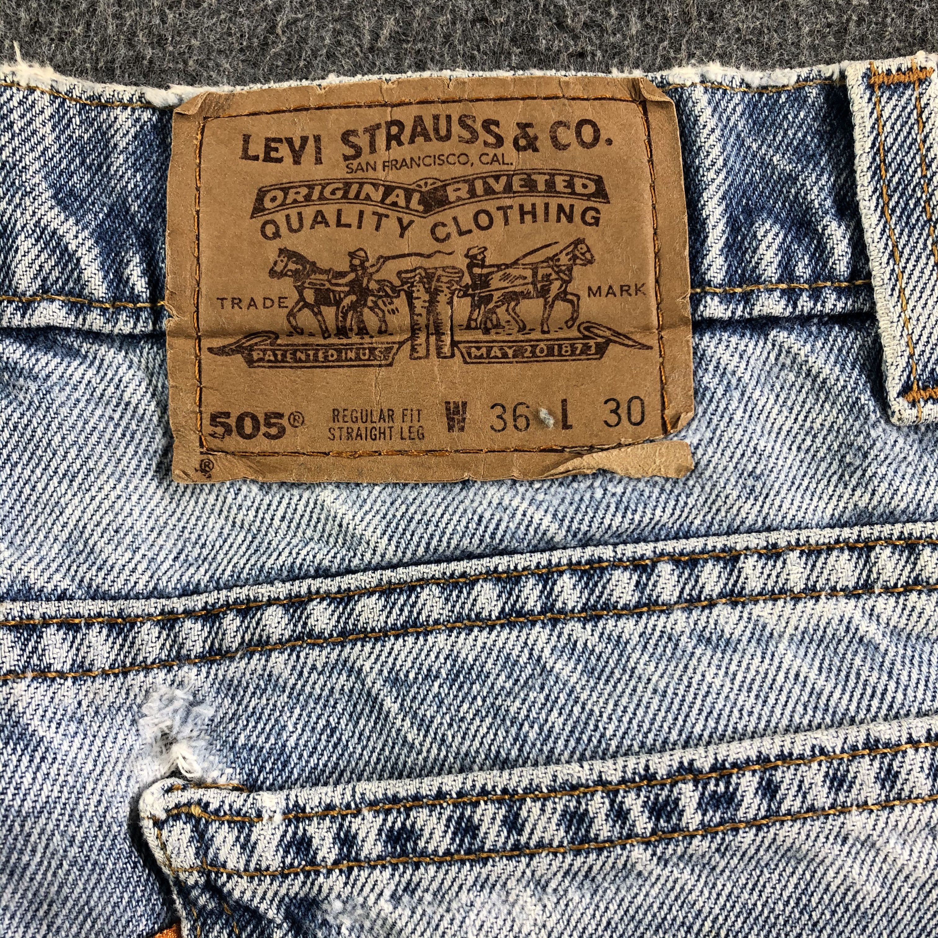 Levi's Vintage 90s Light Wash Levis 505 Jeans-J3013 Size US 35 - 5 Thumbnail