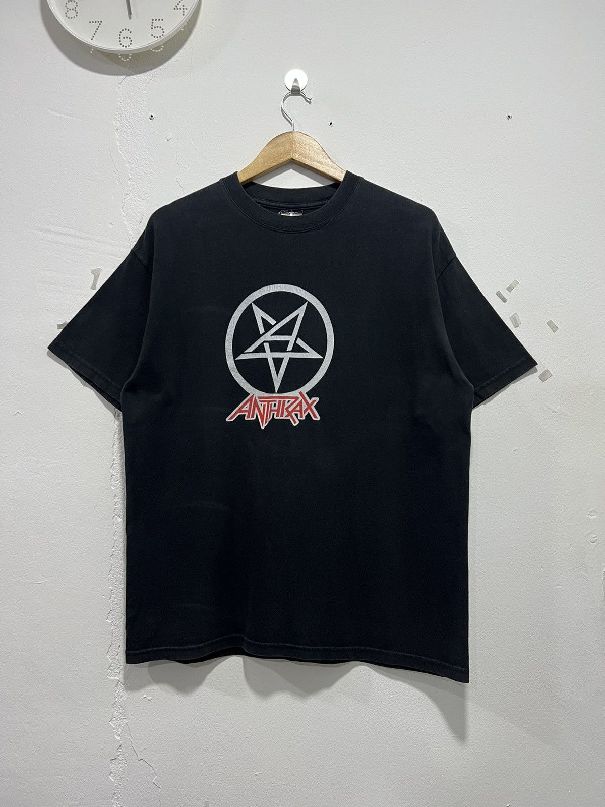 Band Tees × Vintage Vintage Anthrax Band Tour Tshirt Size US L / EU 52-54 / 3 - 1 Thumbnail