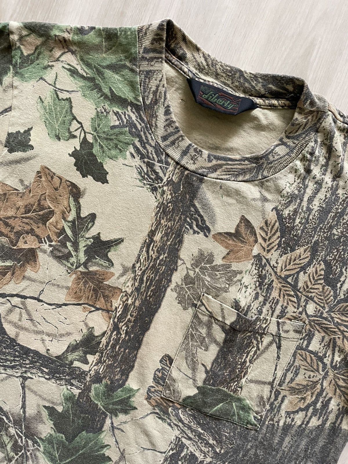 Realtree × Vintage Vintage Liberty Shirt Realtree Camo Pocket Tee Sz Large Size US L / EU 52-54 / 3 - 2 Thumbnail