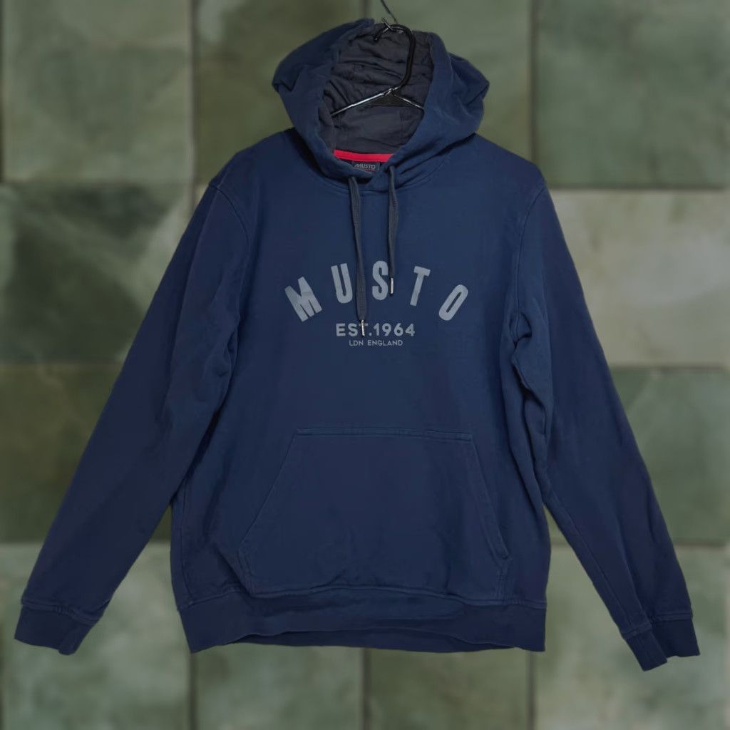Musto MUSTO Marina Hoodie Est. 1984 LDN England Sweatshirt Navy Blue Men's Size Large Hooded Pullover Logo Graphic Print Size US L / EU 52-54 / 3 - 1 Thumbnail