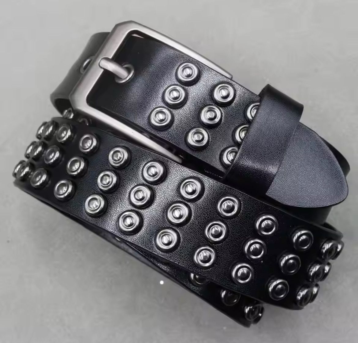 Japanese Brand × Vintage Punk Round Rivet Head Studded Leather Belt Size ONE SIZE - 4 Thumbnail