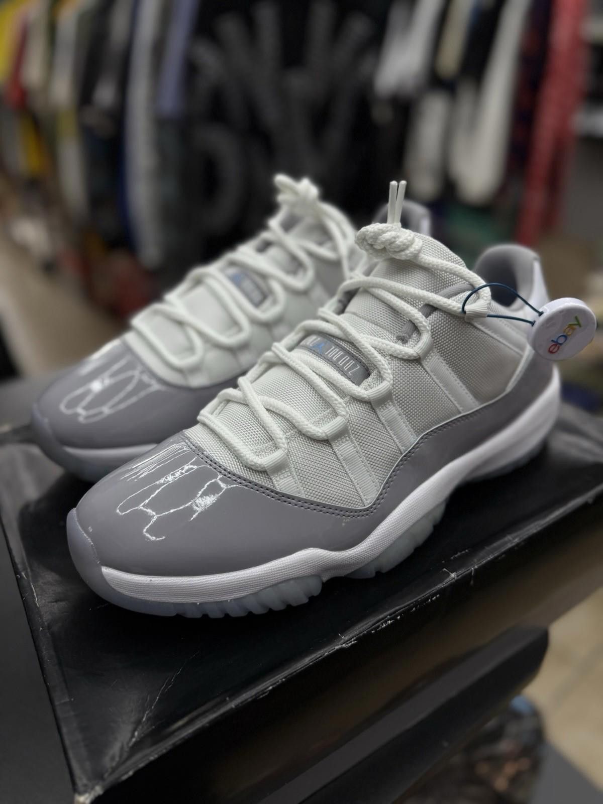 Jordan Brand Air Jordan 11 Retro Low Cement Grey White UNC Blue Size 13 Size US 13 / EU 46 - 5 Thumbnail