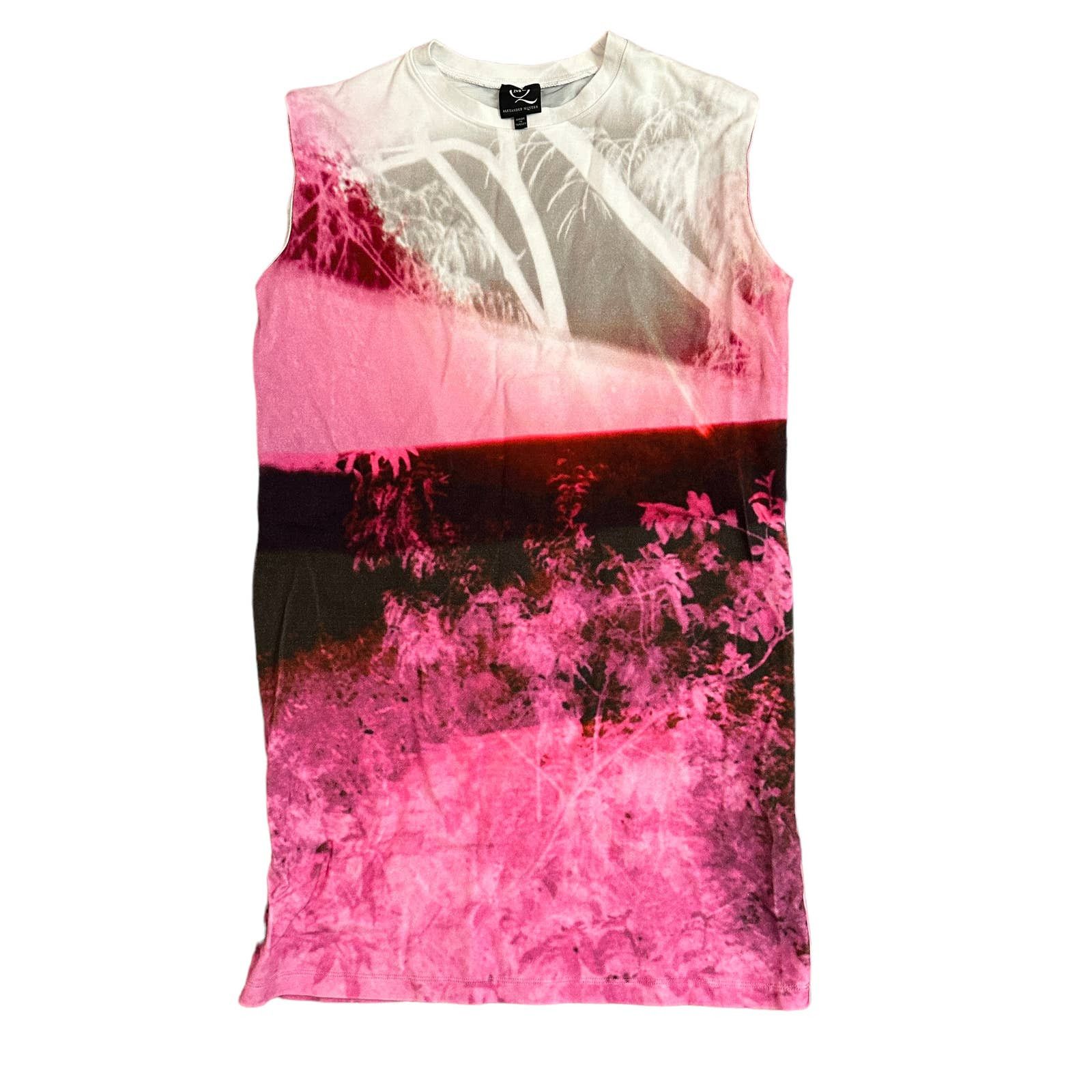 image of Mcq Alexander Mcqueen Alexander Mcqueen Mcq Photo Print T-Shirt Dress Pink White, Women's (Size Sma