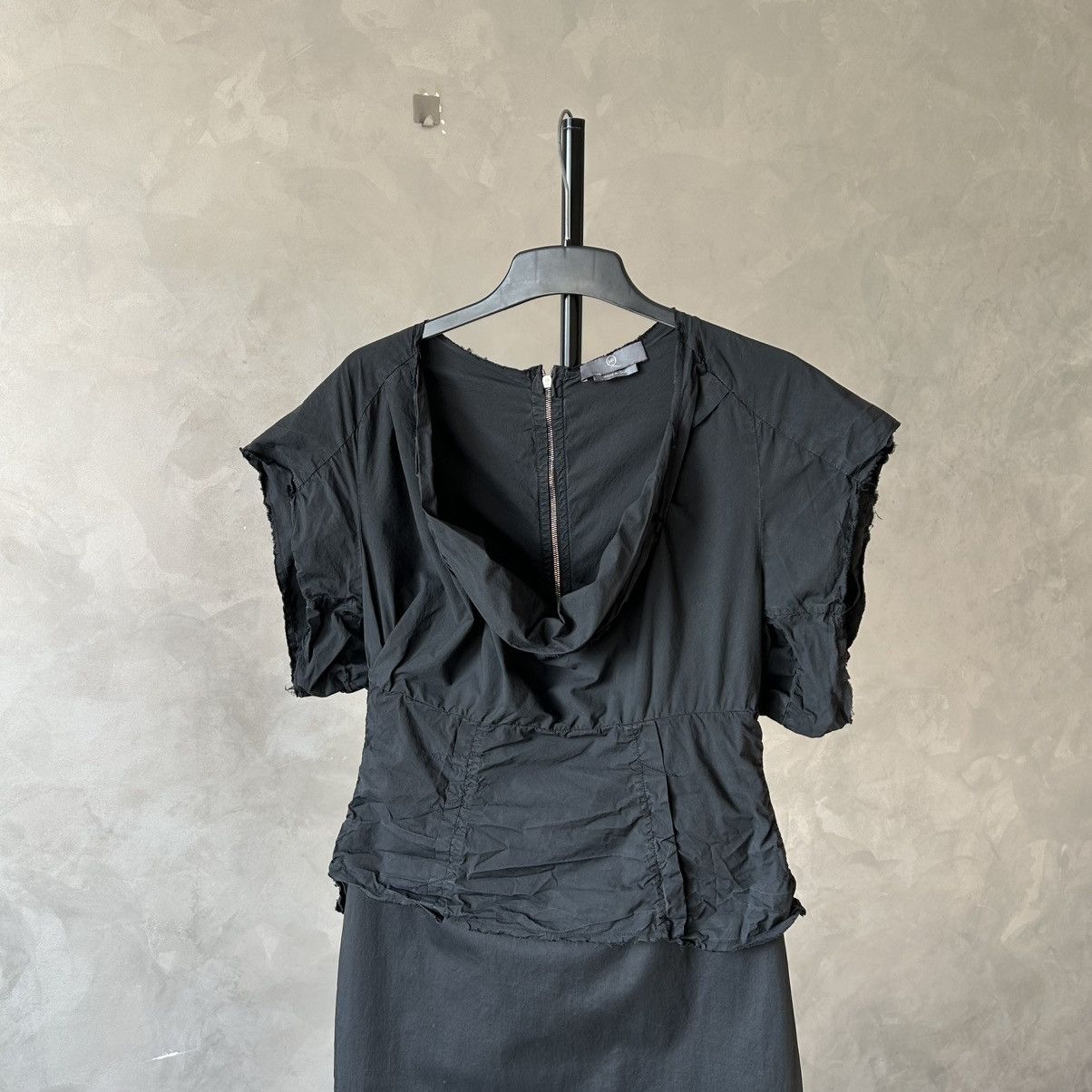 Alexander McQueen Alexander Mcqueen 2009 Raw Seam Cowl Neck Peplum Dress Size L / US 10 / IT 46 - 2 Thumbnail