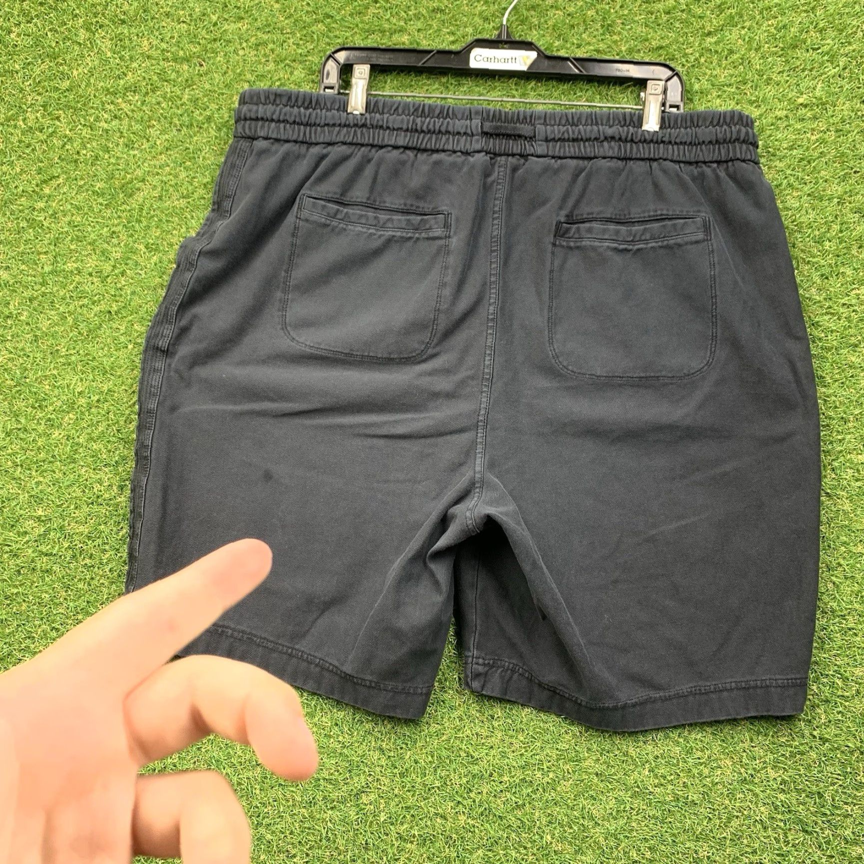 Athleta VINTAGE Athleta Farallon Bermuda Shorts Womens 18 x8 Black Fleece Casual Lounge Travel Size 40" / US 18 - 3 Thumbnail