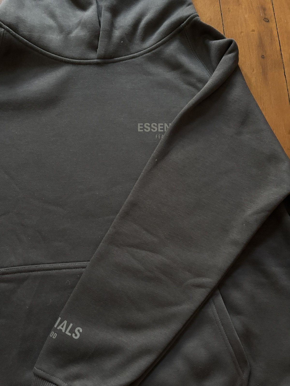 Essentials Men’s essential hoodie size S Size US S / EU 44-46 / 1 - 4 Thumbnail