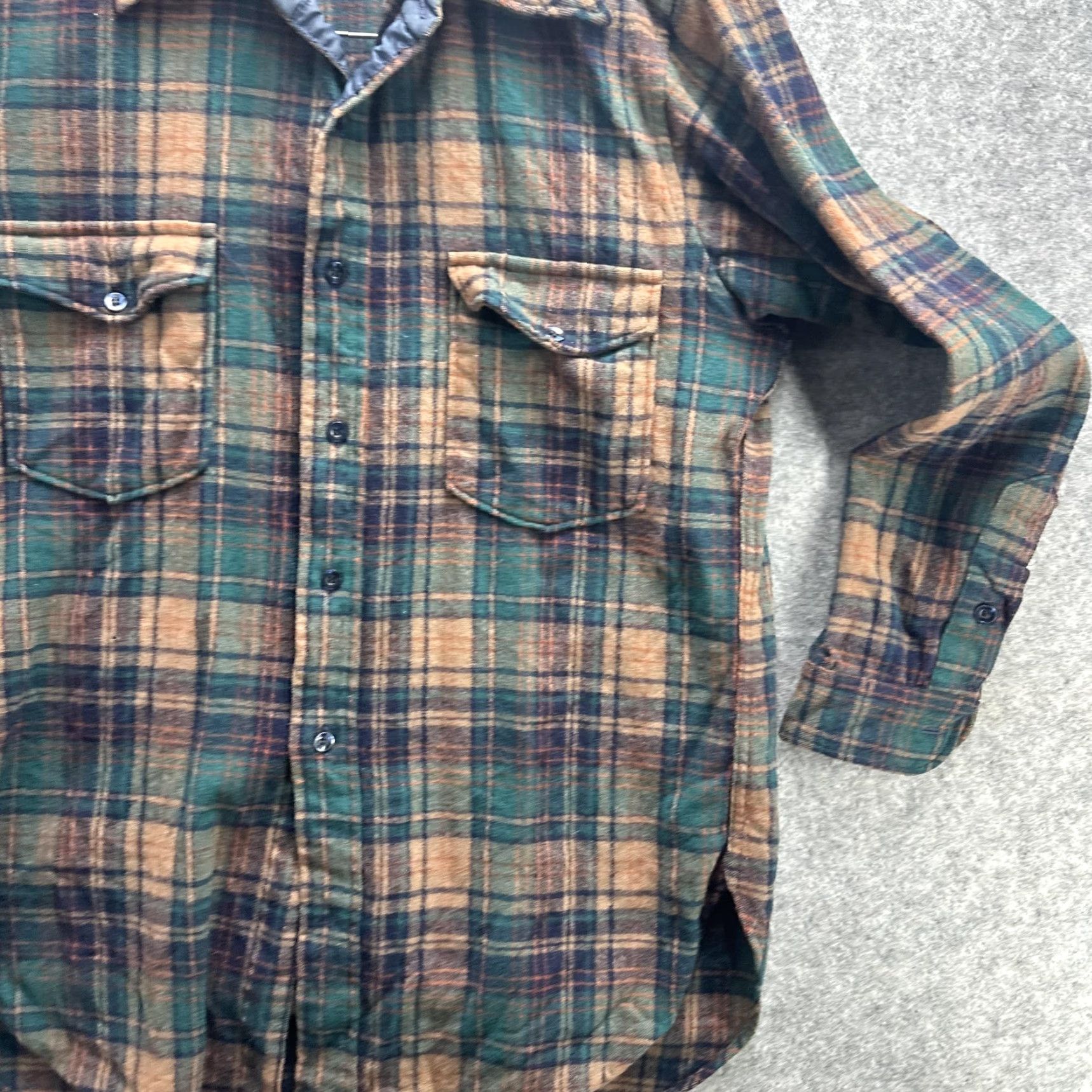 Pendleton VINTAGE Pendleton Jacket Mens L Green Brown Plaid Wool Lined Shirt 70s Size US L / EU 52-54 / 3 - 6 Thumbnail