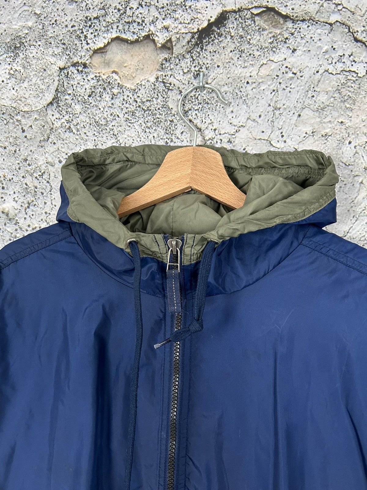 Nike Vintage Nike 90s Light Nylon Jacket Streetwear Drill Size US L / EU 52-54 / 3 - 5 Thumbnail