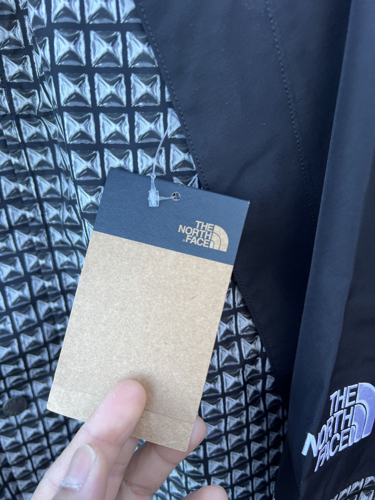 Supreme × The North Face Supreme X The North Face Studded Mountain Light Jacket NWT Size US L / EU 52-54 / 3 - 10 Thumbnail