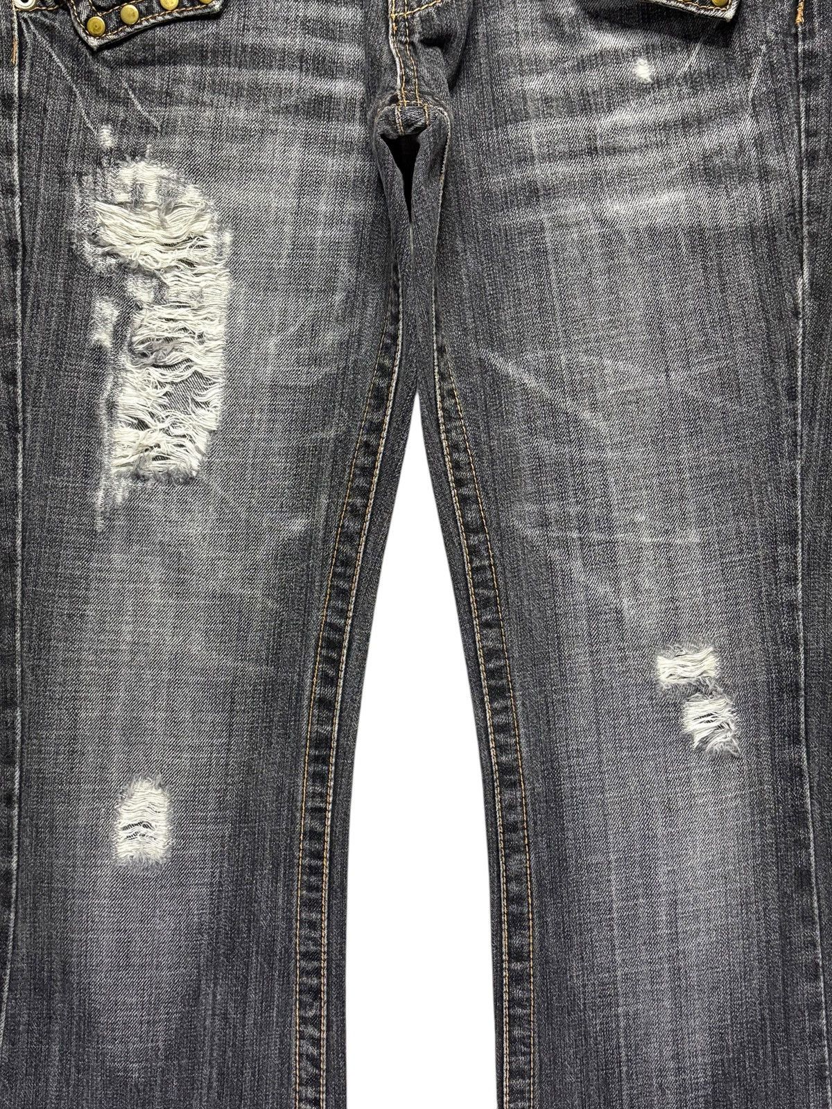 Japanese Brand × Seditionaries Vintage Japanese Brand Faded Wash Studded Ripped Flare Jeans Size 31" - 5 Thumbnail