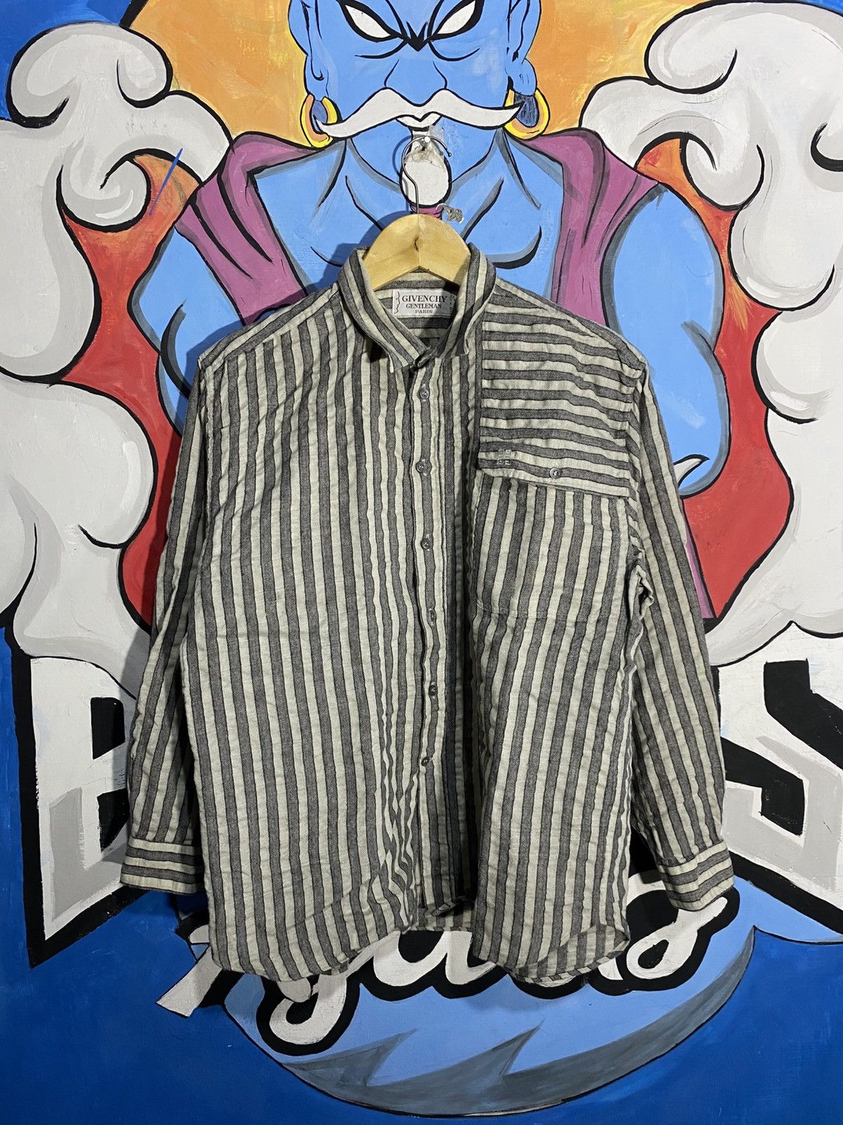 Givenchy Givenchy paris vintage woll shirt single big pocket Size US L / EU 52-54 / 3 - 1 Thumbnail