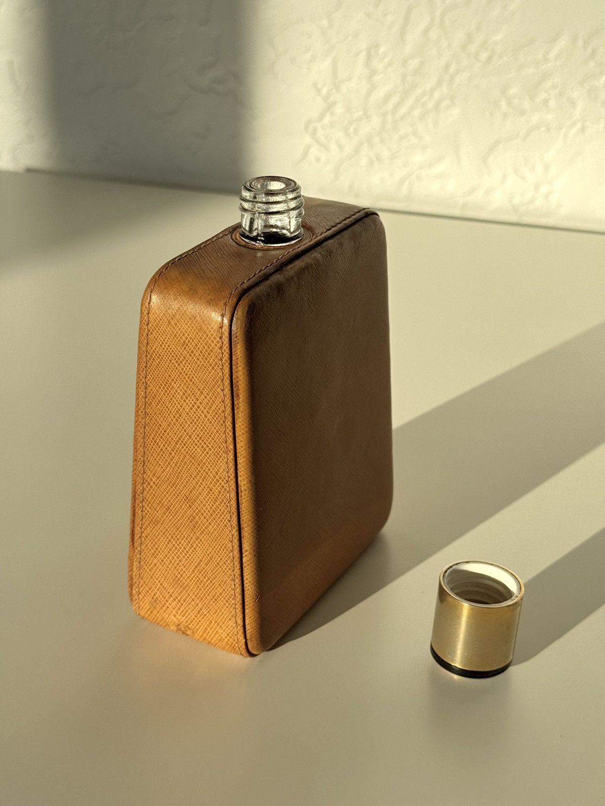 ★0% TAX★ 1980S GUCCI BAR LIQUOR LEATHER FLASK WITH BAKELITE