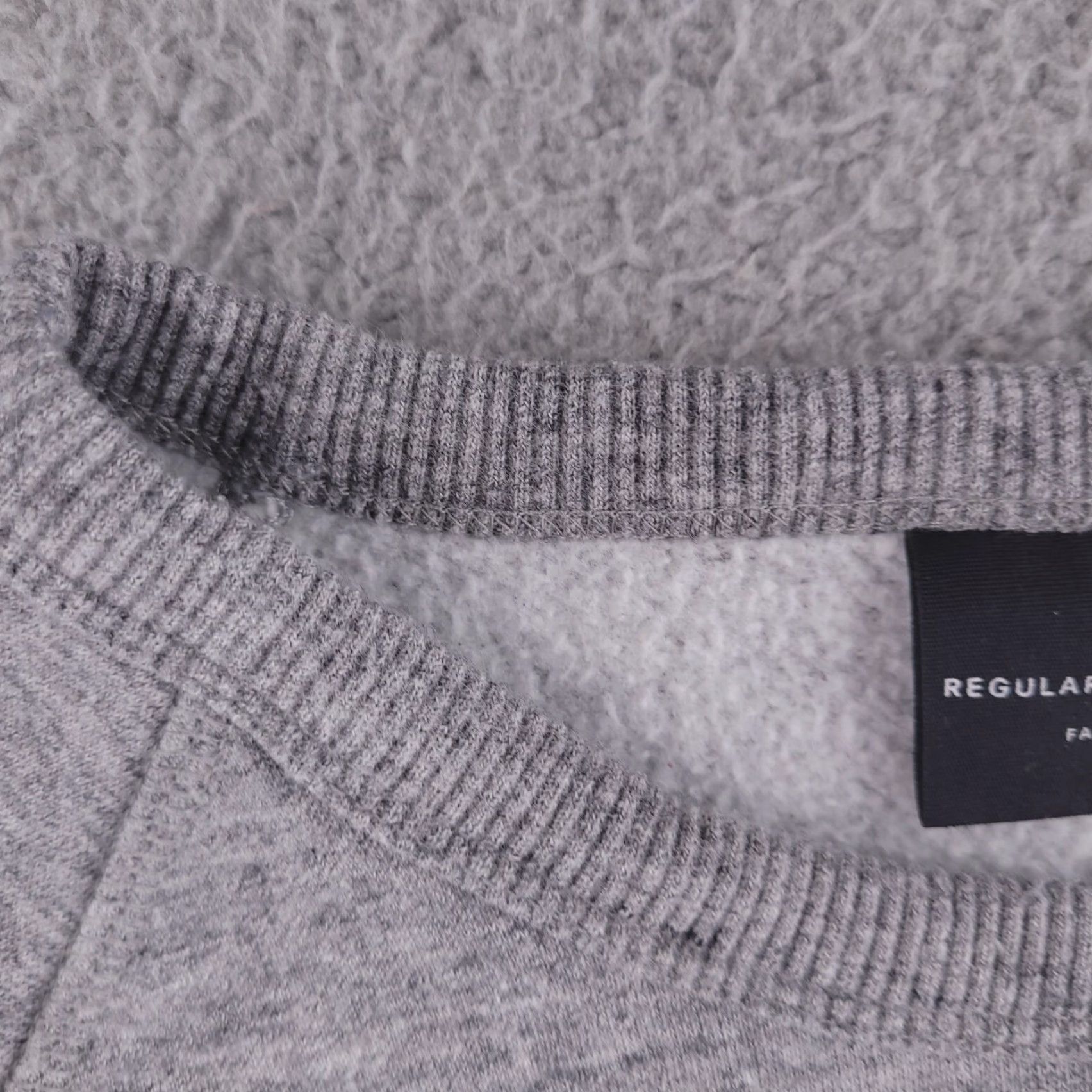 H&M H&M Sweatshirt Mens Large Gray Crewneck Pullover Heather Shirt Mens L Gray Pullover 90s? Size US L / EU 52-54 / 3 - 3 Thumbnail