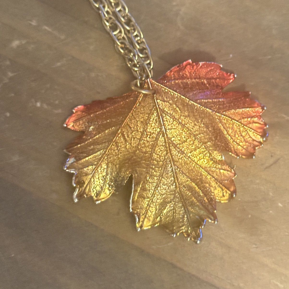 Vintage Vintage Autumn maple leaf pendant necklace Size ONE SIZE - 4 Thumbnail
