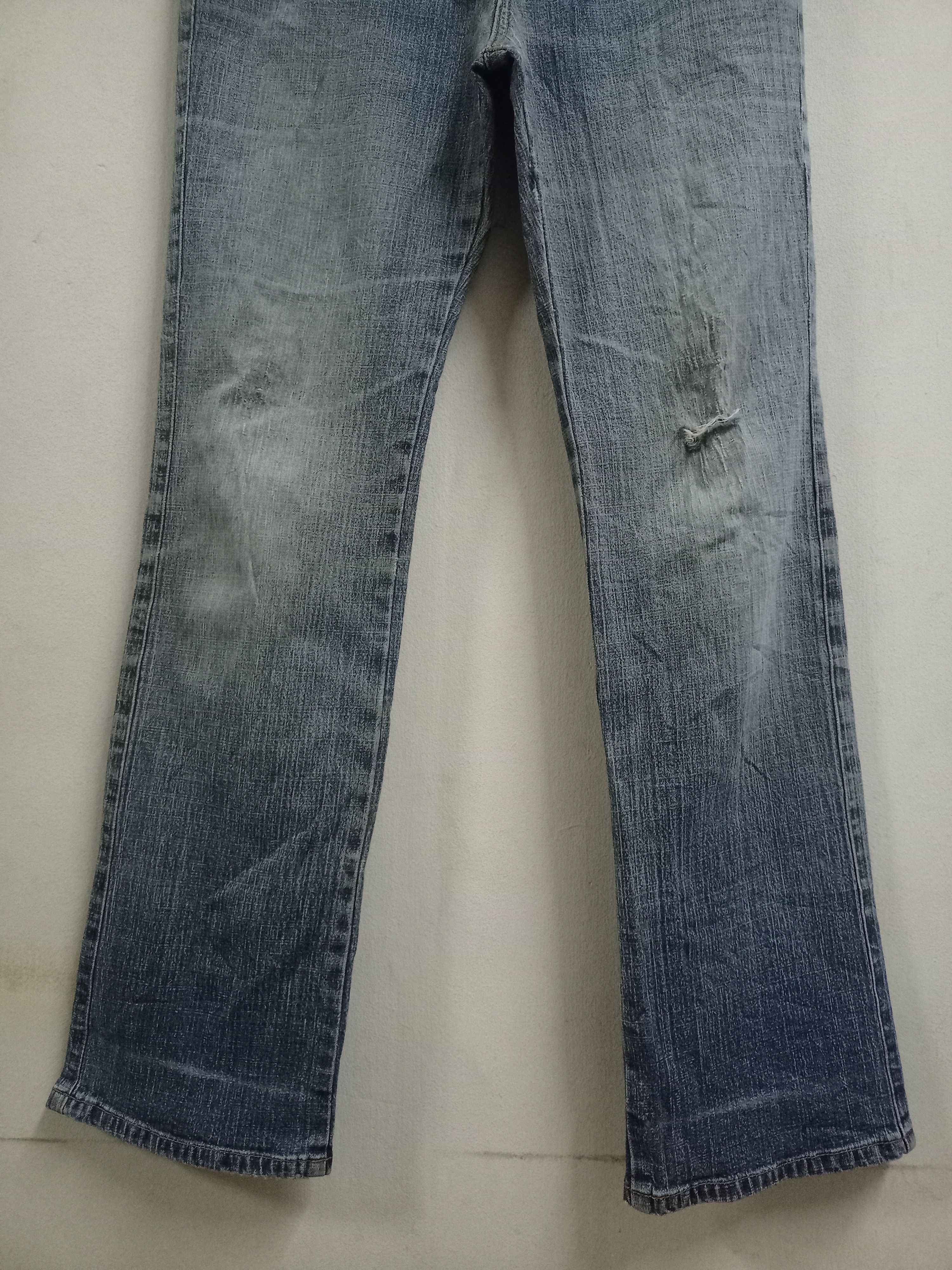 Japanese Brand Vintage Japanese Brand Blue Wash Flare Jeans 28x31 Size US 28 / EU 44 - 6 Thumbnail