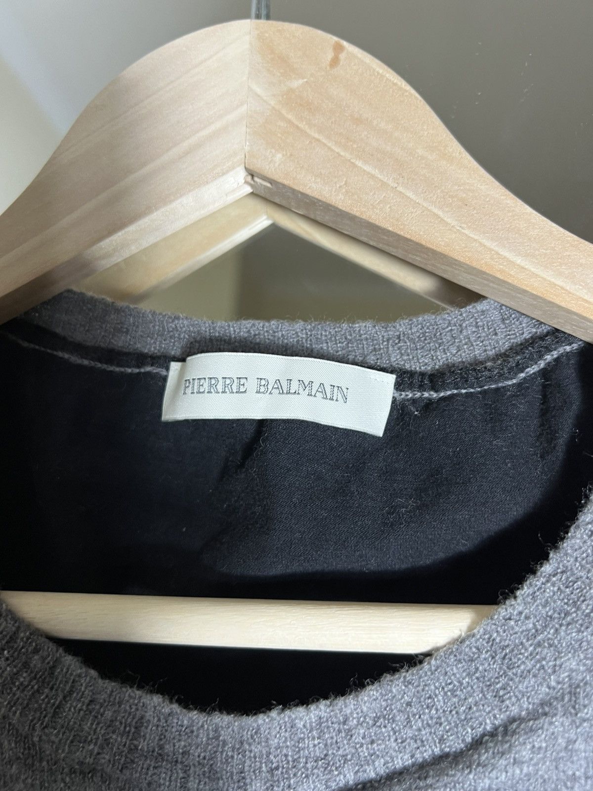 Pierre Balmain Pierre Balmain Women’s Wool Sweater Distressed Grunge Italy Size S / US 4 / IT 40 - 5 Thumbnail