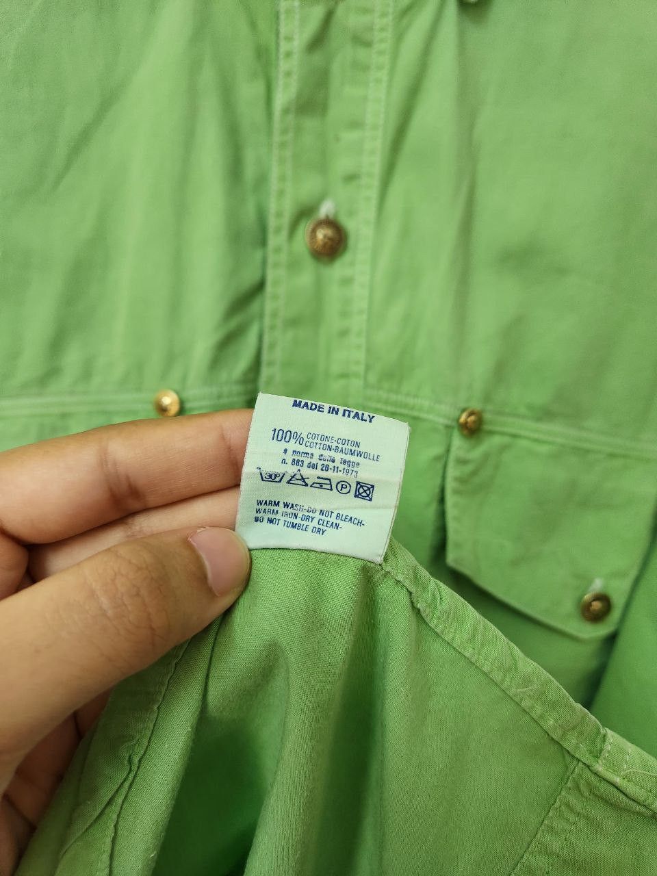 Versace Green Button Ups Versace Vintage Size US L / EU 52-54 / 3 - 6 Thumbnail