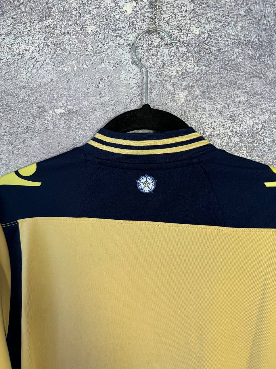 Macron × Vintage Vintage Leeds United 2013/14 Nacron Soccer Jersey Size US M / EU 48-50 / 2 - 10 Thumbnail