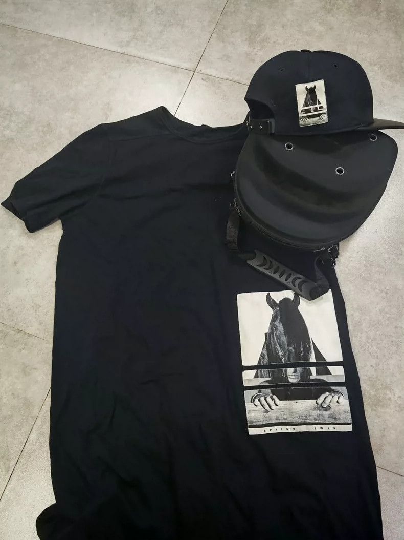 Rick Owens Rick Owens Black T-shirt with Horse Design Size US M / EU 48-50 / 2 - 1 Thumbnail