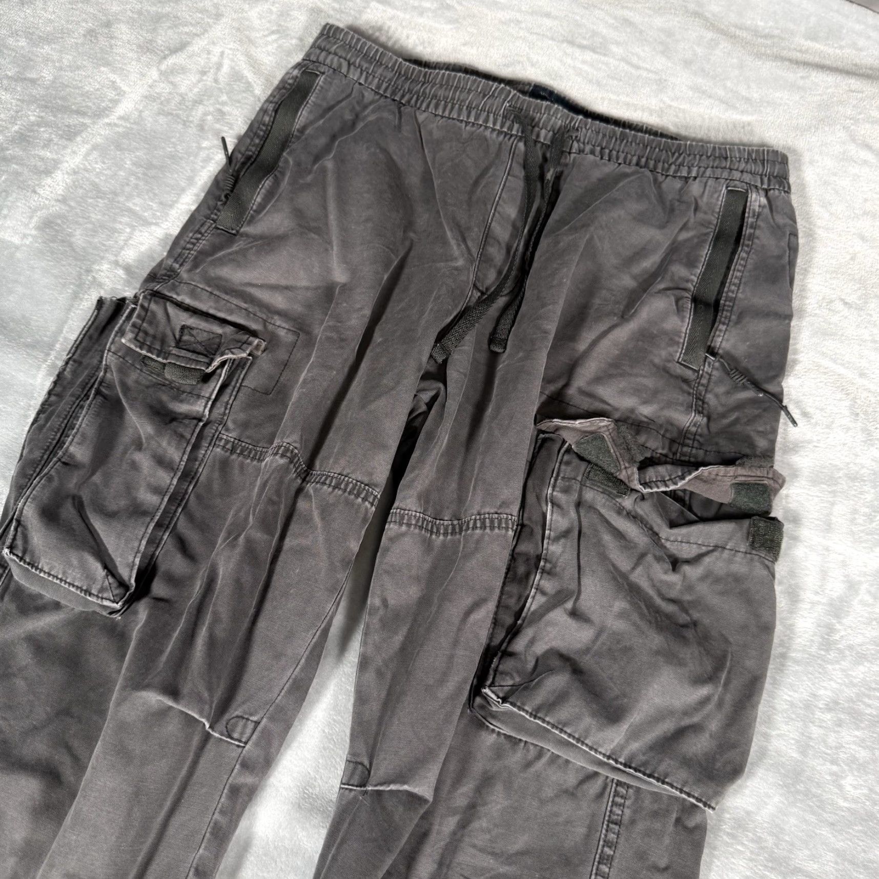 Abercrombie & Fitch Abercrombie & Fitch Cargo Drawstring Pants Mens M 28” Straight Gray Size US 31 - 2 Thumbnail