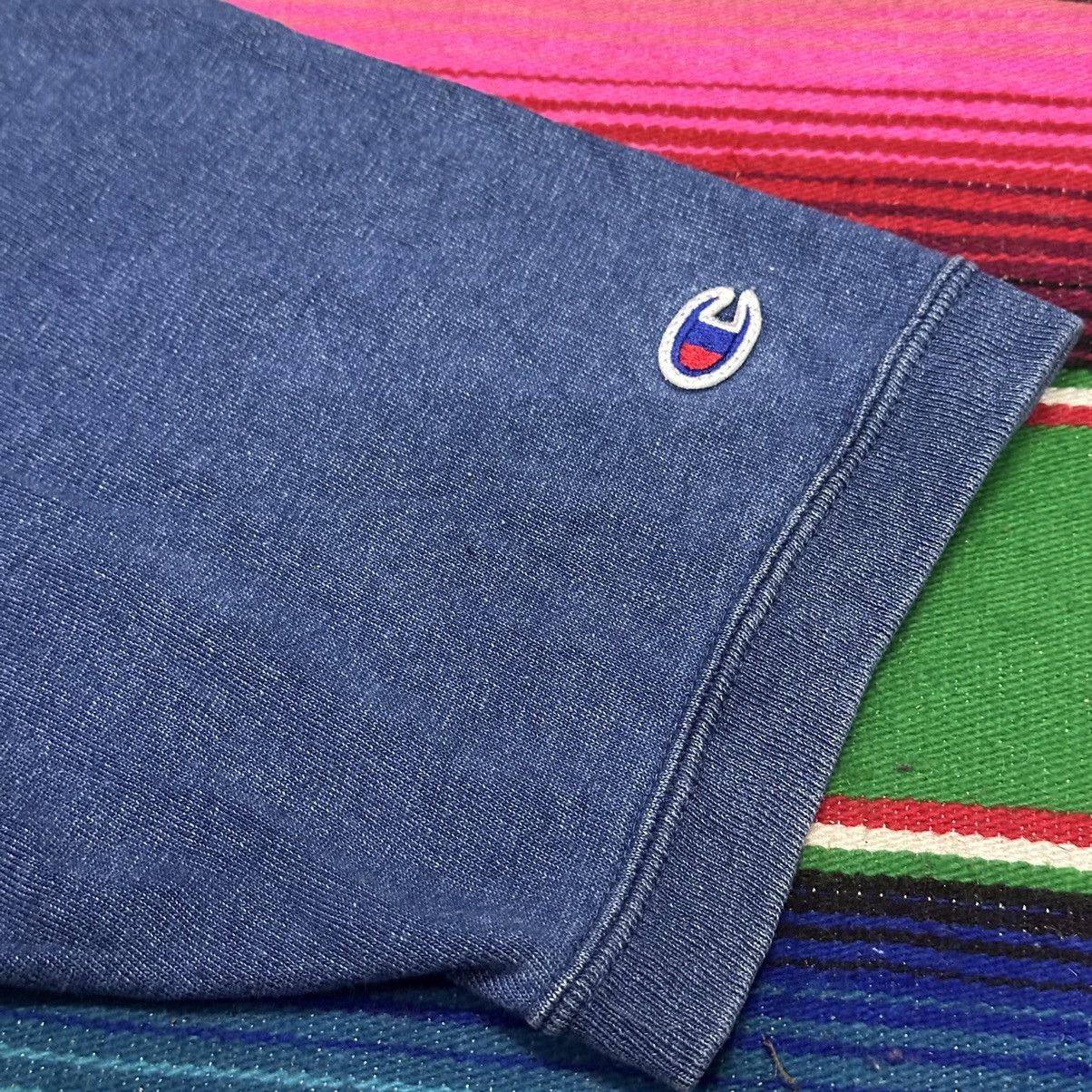 Champion Vintage Champion Crewneck Reverse weave . Size US L / EU 52-54 / 3 - 7 Thumbnail