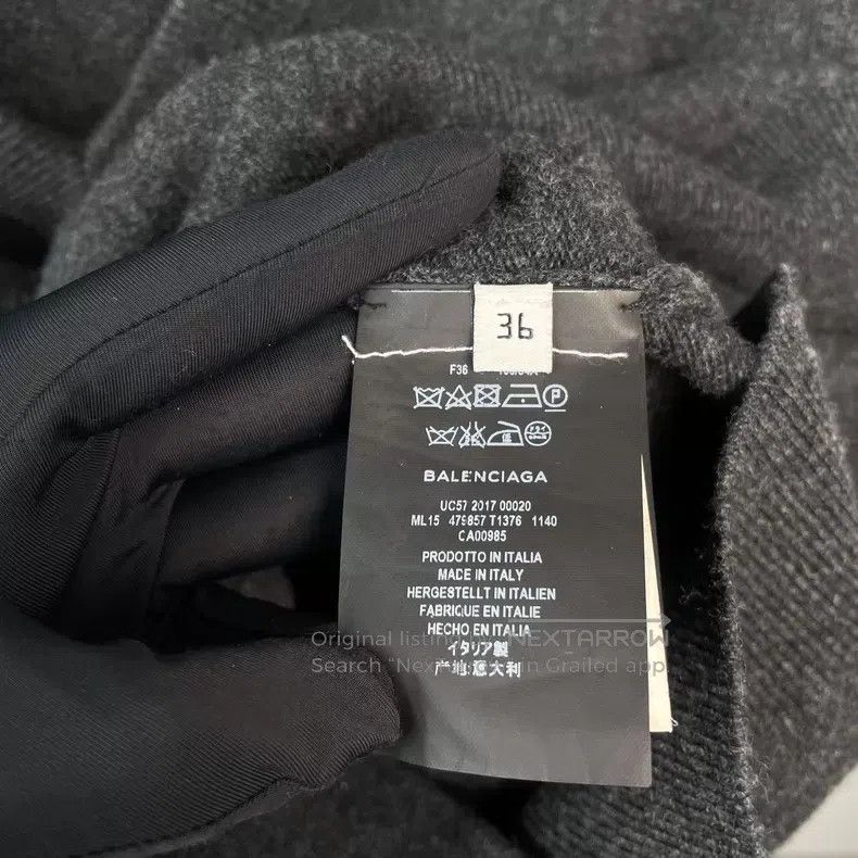Balenciaga Balenciaga Knit V-Neck Sweater Size XS / US 0-2 / IT 36-38 - 7 Thumbnail