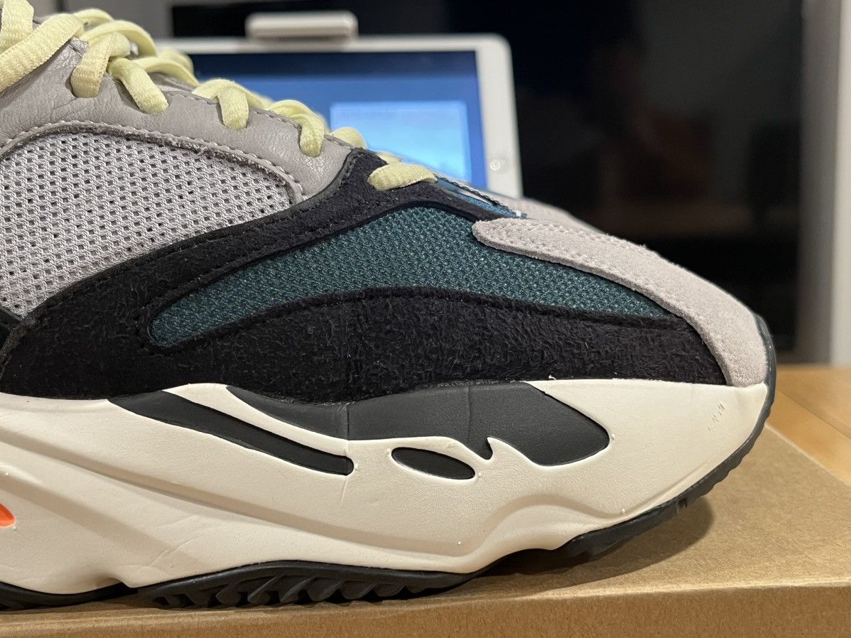 Adidas × Kanye West YEEZY BOOST 700 Size US 8 / EU 41 - 6 Thumbnail