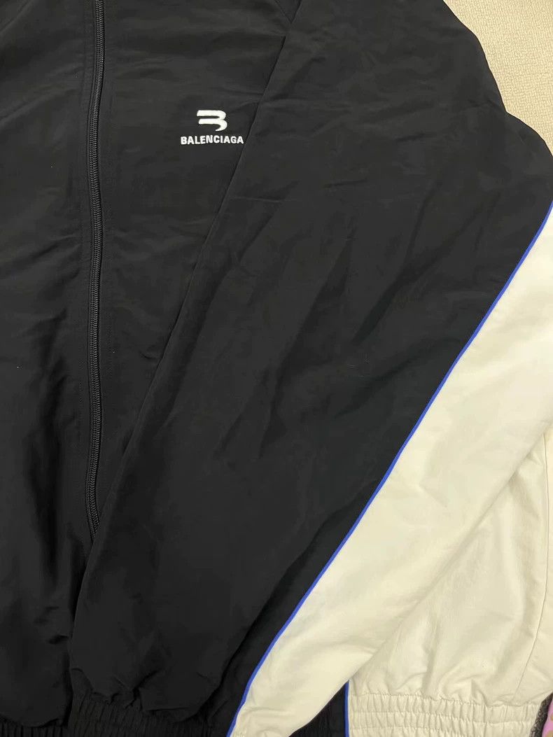 Balenciaga Balenciaga Contrasting jacket with zip placket and standin Size US XS / EU 42 / 0 - 3 Thumbnail