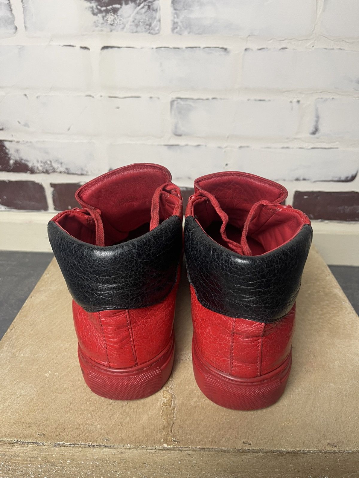 Balenciaga Limited edition Balenciaga Arenas Size US 8 / EU 41 - 4 Thumbnail