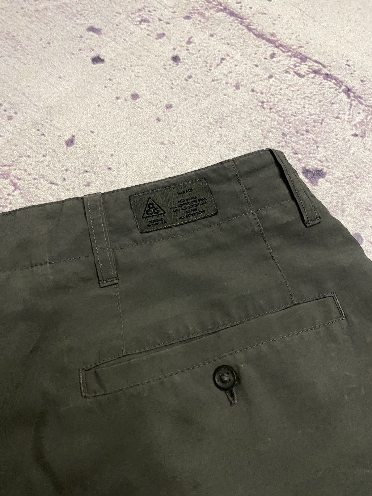Vintage Men's Nike Acg small tab logo outdoor shorts vintage Size US 30 / EU 46 - 8 Thumbnail