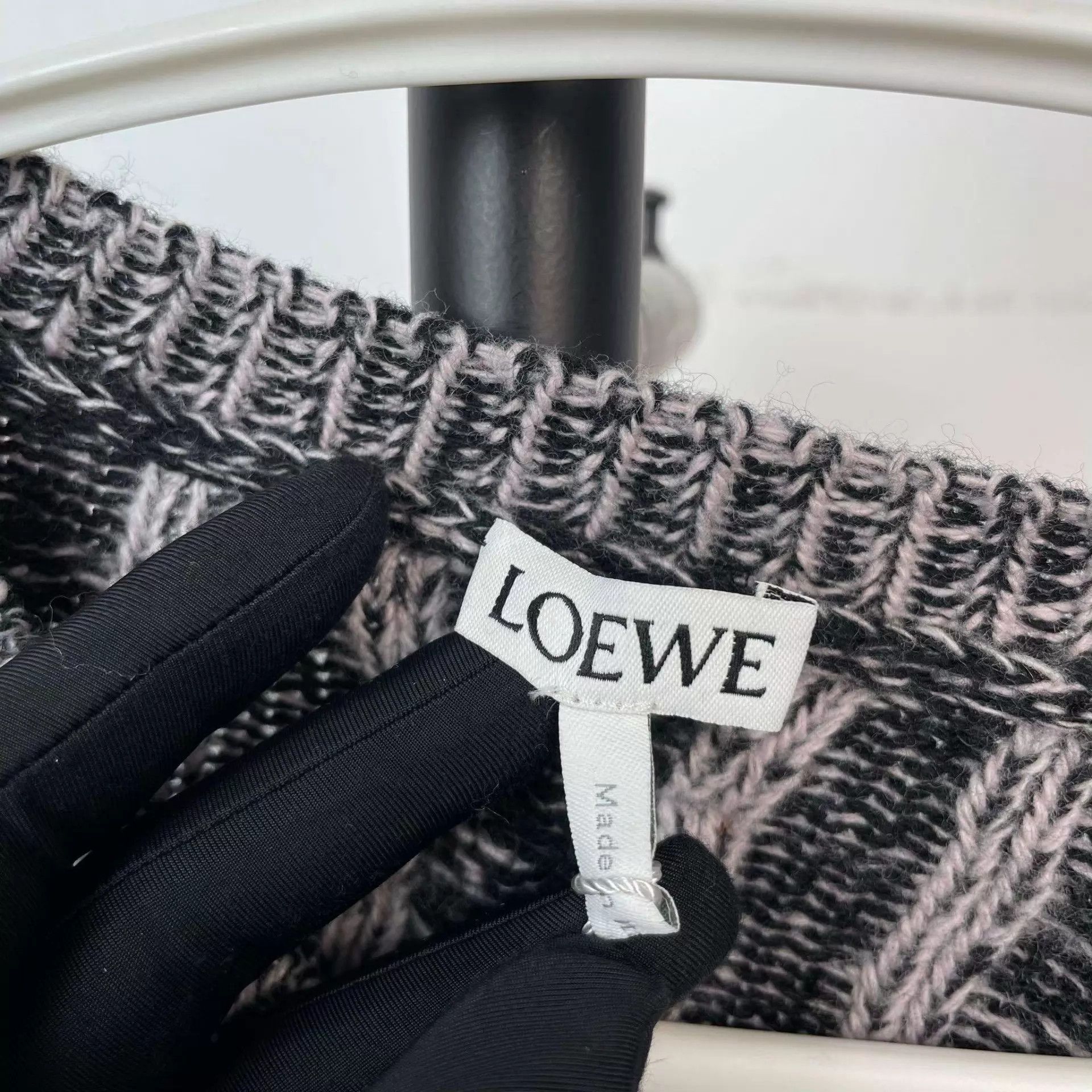 Loewe Loewe cashmere long-sleeve sweater Size XS / US 0-2 / IT 36-38 - 5 Thumbnail