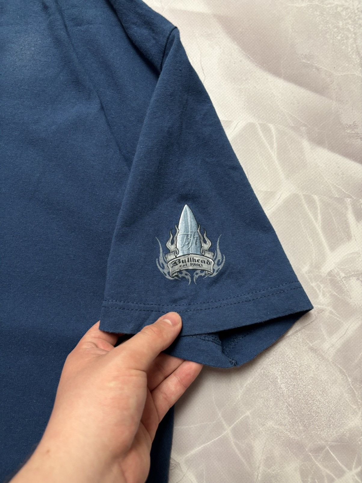 Bullhead Denim Co. × Vintage Vintage Bullhead T Shirt Hot Girl Surf 90s Y2K Mens XL Size US XL / EU 56 / 4 - 4 Thumbnail