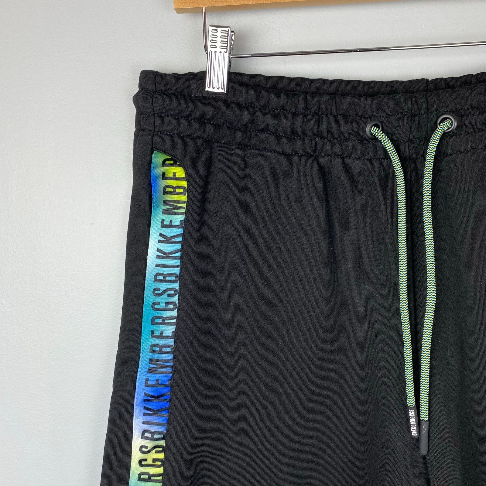 Dirk Bikkembergs Bikkembergs Black Stripe Fleece Athletic Shorts Small Size US 30 / EU 46 - 3 Thumbnail