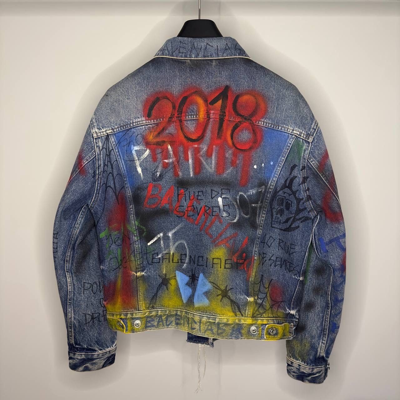 Balenciaga Balenciaga Distressed Graffiti Denim Jacket Size US XS / EU 42 / 0 - 4 Thumbnail